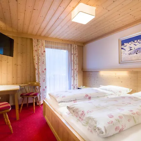 Frühstückspension Alpenhof 3*