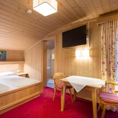 Alpenhof Frühstückspension 3*