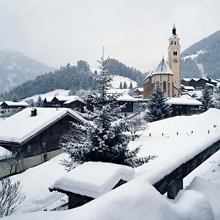 Alpenhof Bed & Breakfast 3*